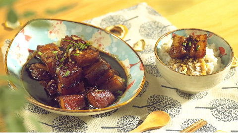 对红烧肉的最高敬意一一 配个白米饭吃完